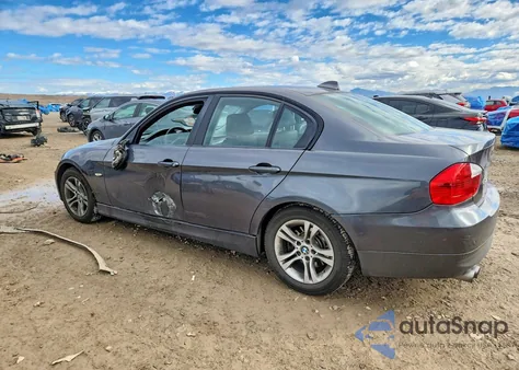 2008 BMW 328 Xi z USA, uszkodzony, nr VIN WBAVC935X8K042973